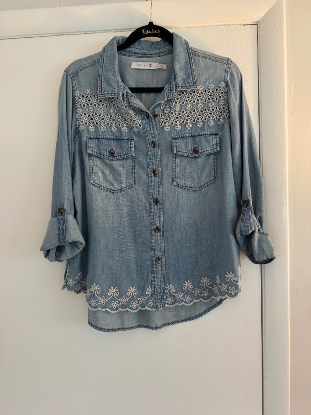 Billy T Denim Chambray Embroidered Butterfly Button Down Shirt Small-Never worn